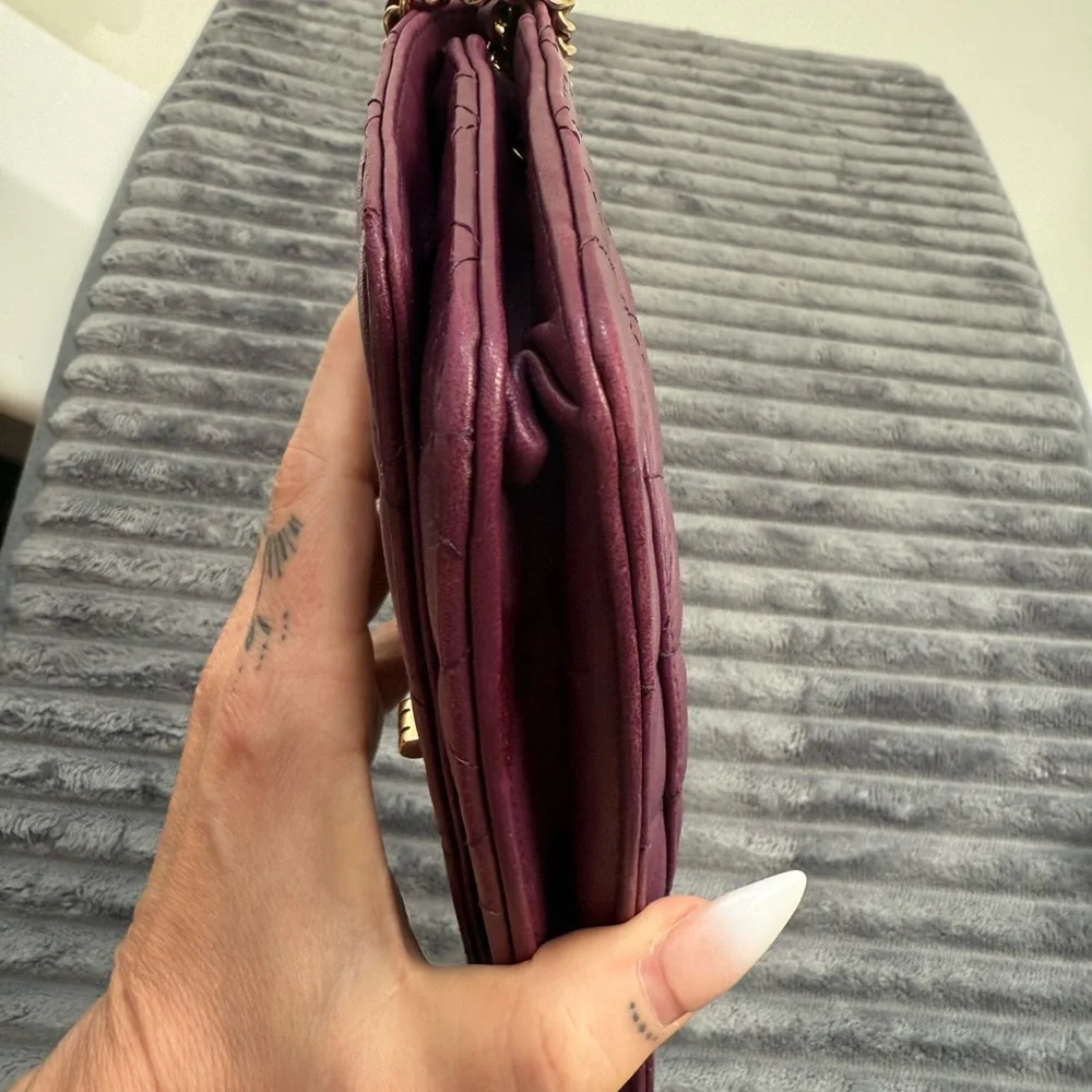 Chanel WOC- Purple Chanel 2.55 reissue - Picture 6 of 8